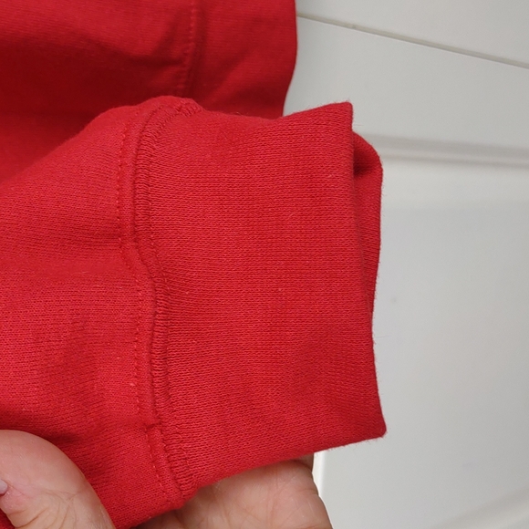 Gildan "I Believe" Red Graphic Long Sleeve Heavy Blend Oversized Sweatshirt - Picture 5 of 9